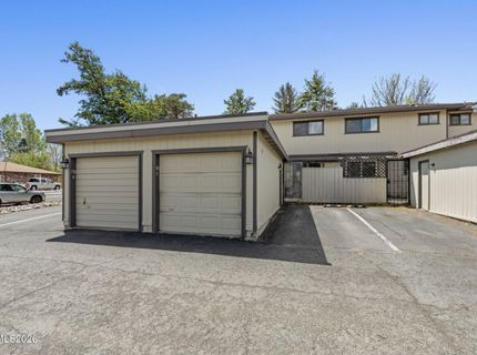 718 Travis Drive, Unit B, Carson City, NV 89701 Photo