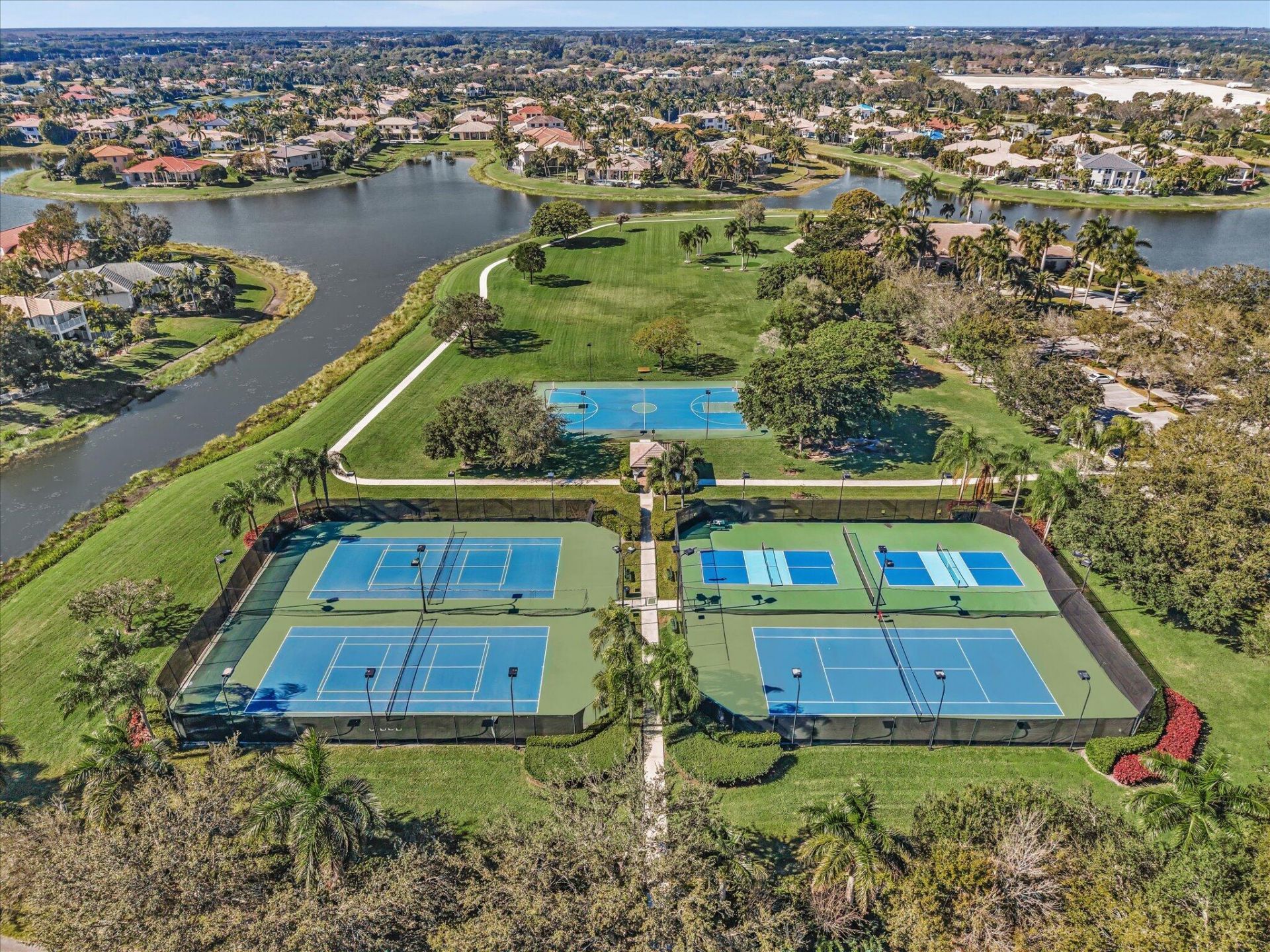 4194 Bluff Harbor Way, Wellington, FL 33449 Photo