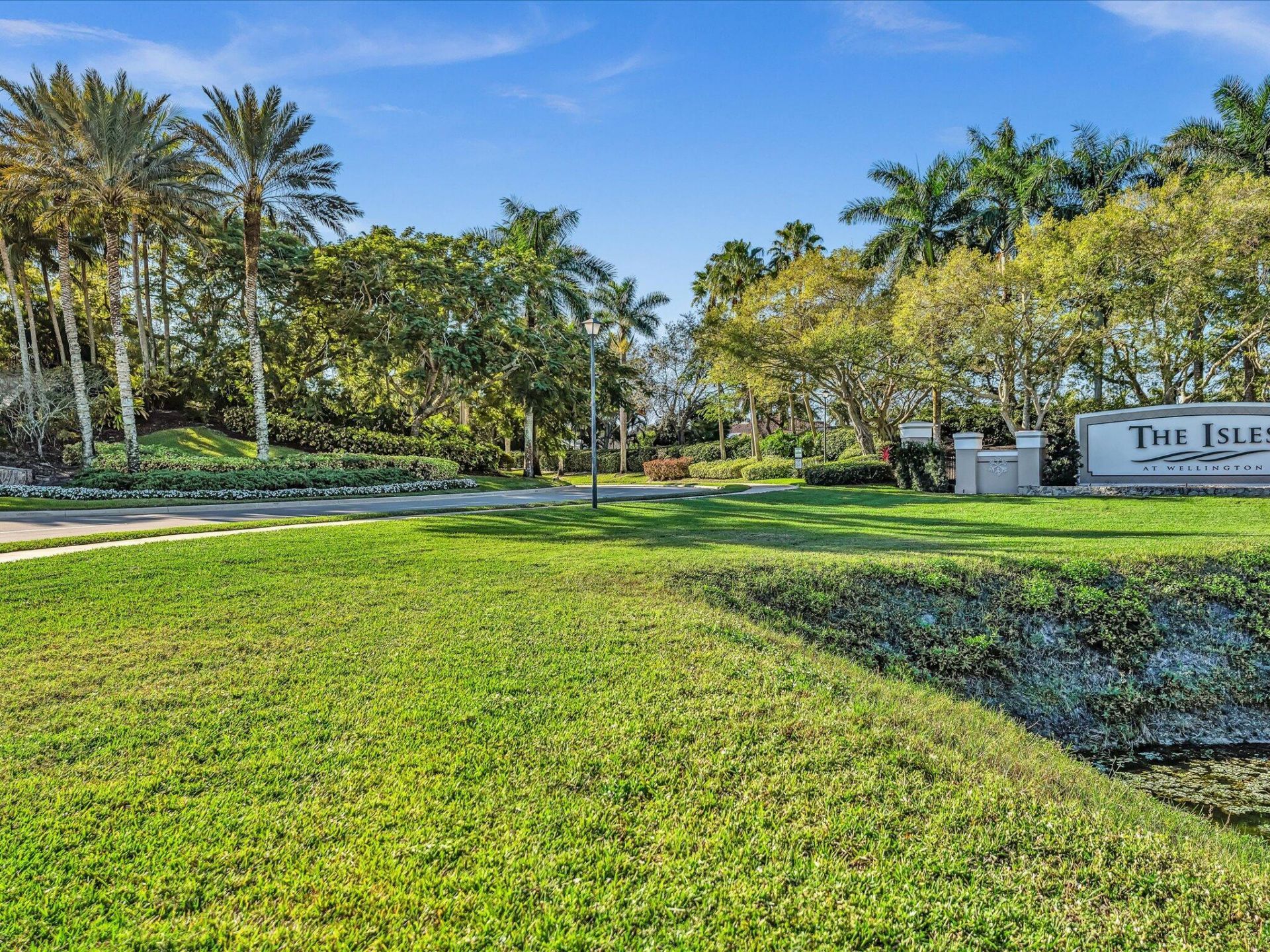4194 Bluff Harbor Way, Wellington, FL 33449 Photo