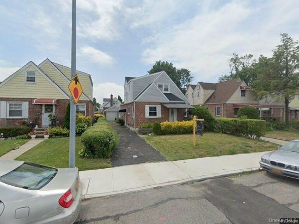 22754 113th Drive, Queens Village, NY 11429