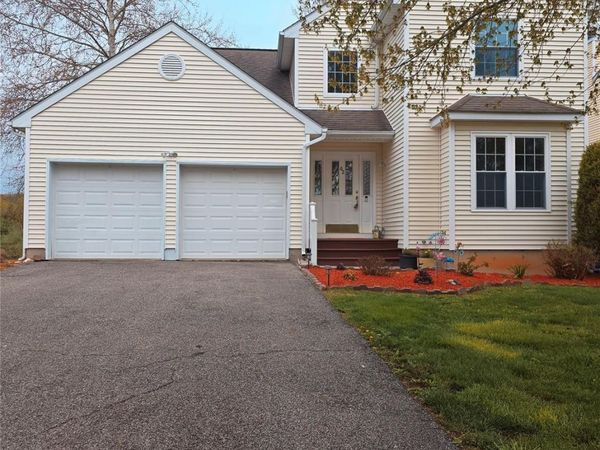 62 Meadowbrook Court , Patterson, NY 12563