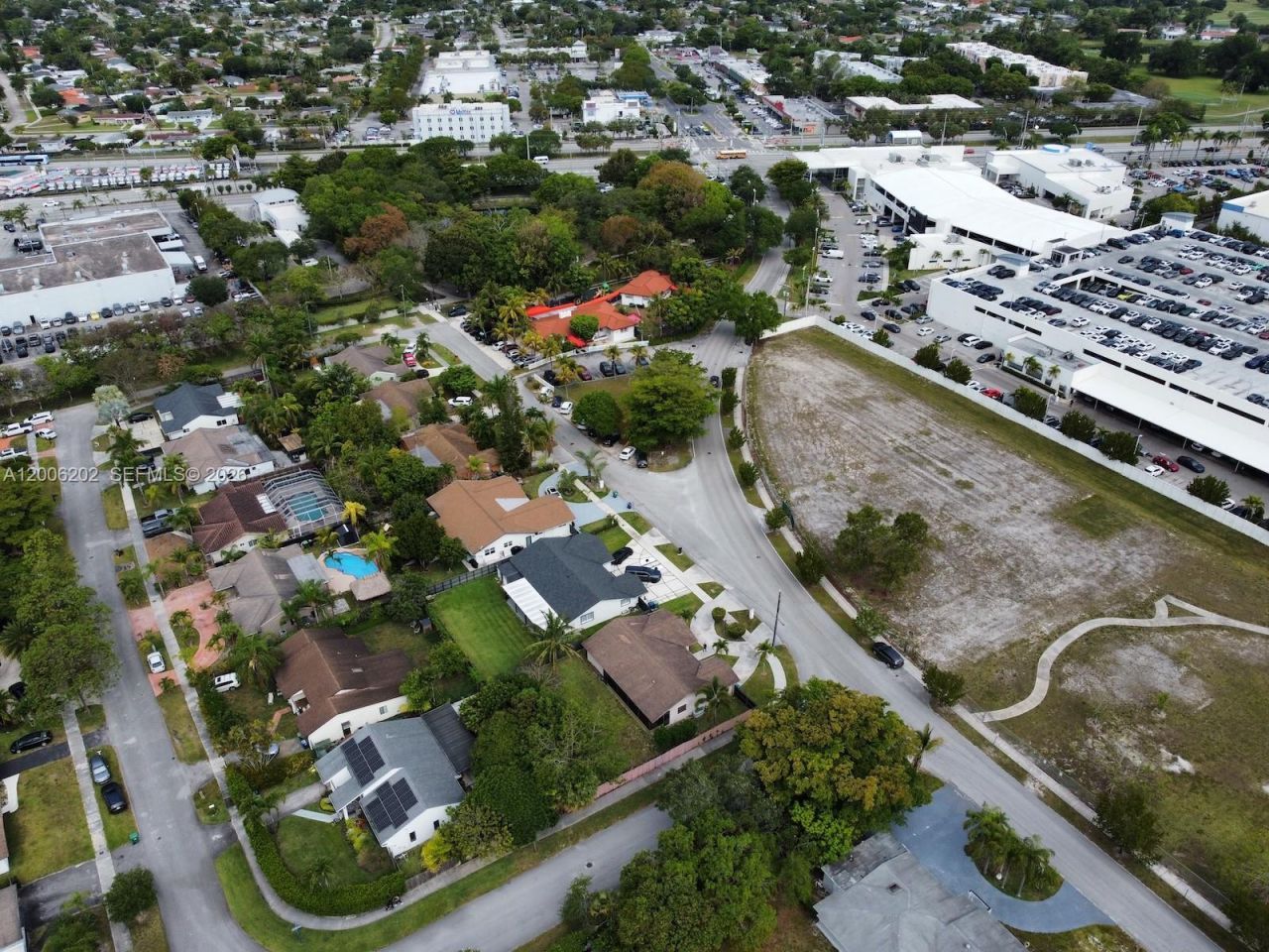 9300 SW 164th St , Palmetto Bay, FL 33157 Photo