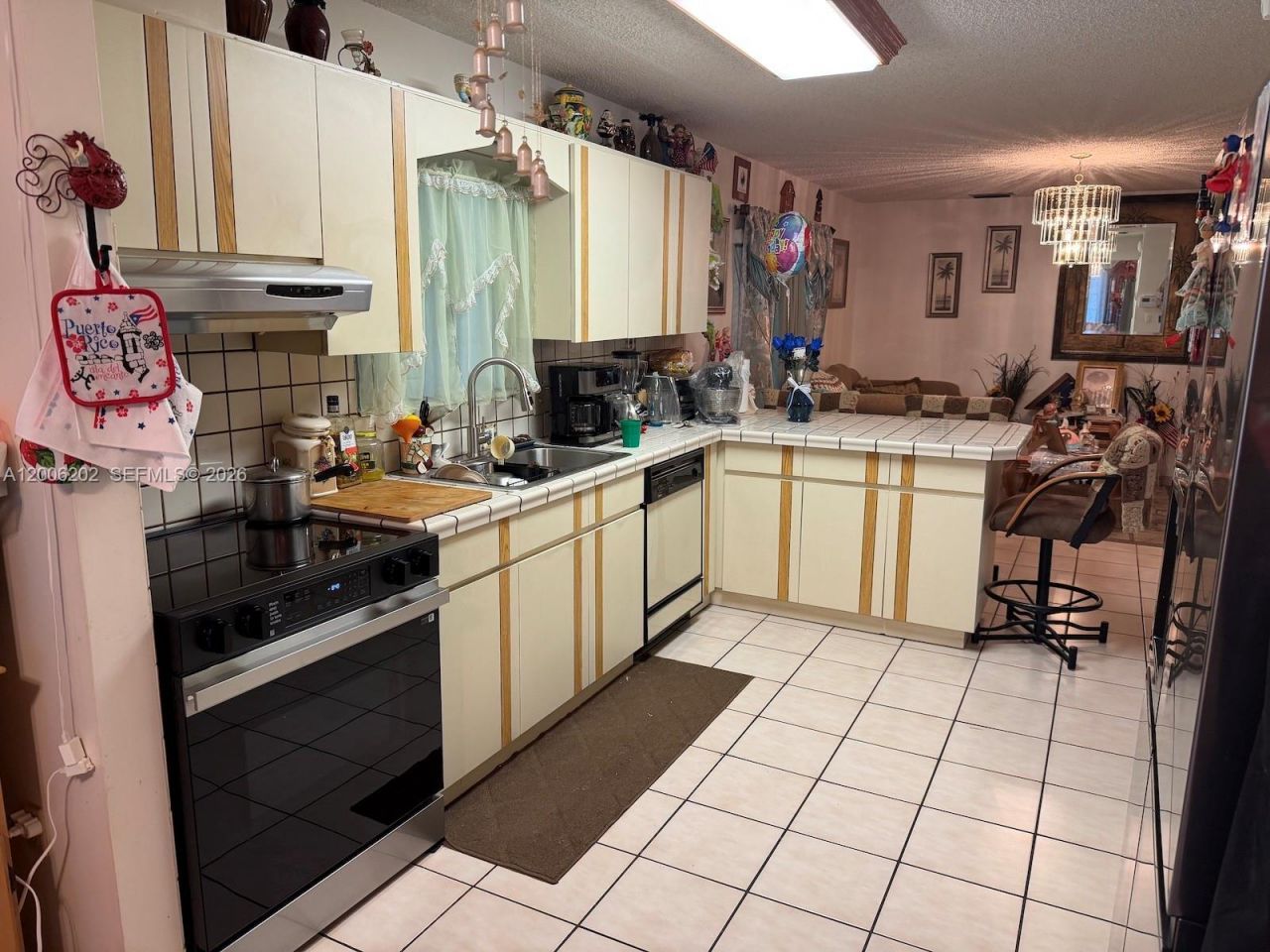 9300 SW 164th St , Palmetto Bay, FL 33157 Photo