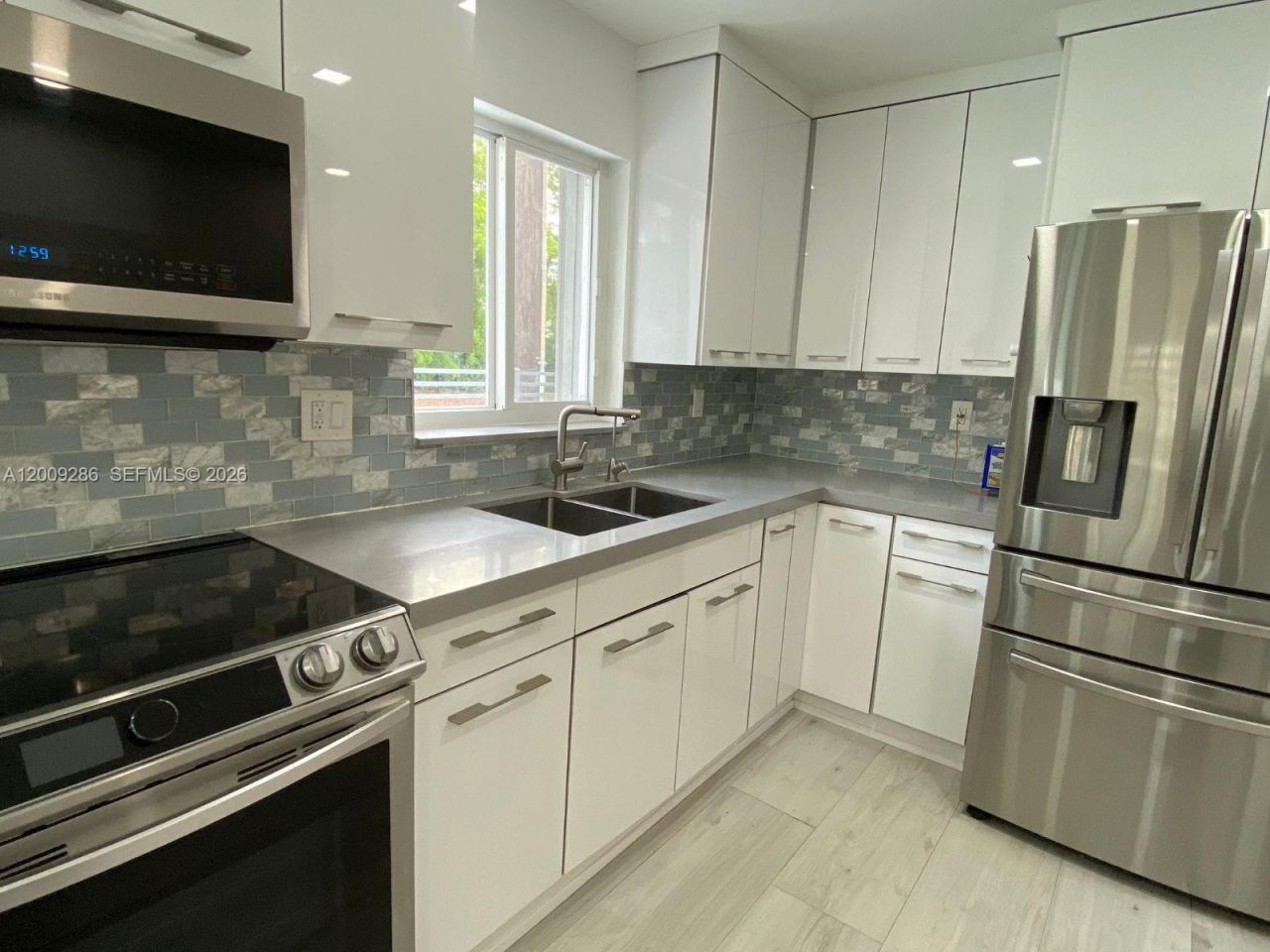 403 SW 89th Pl , Miami, FL 33174 Photo