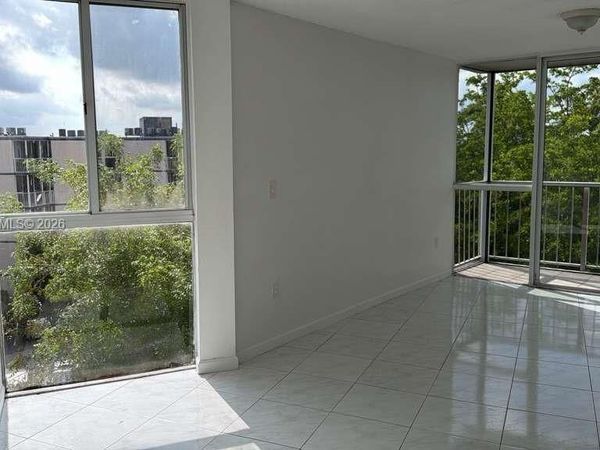 6995 NW 186th St , Unit E507, Hialeah, FL 33015