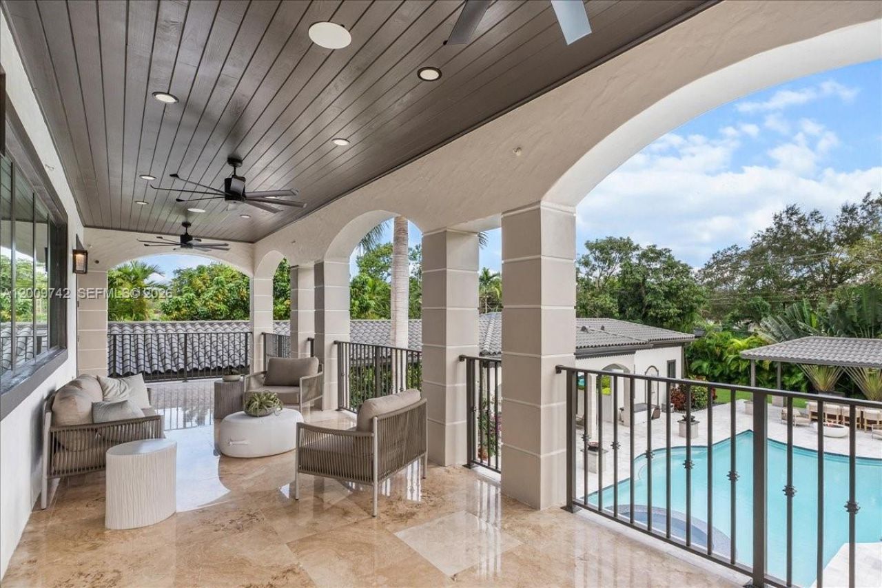 6080 SW 104th St , Pinecrest, FL 33156 Photo
