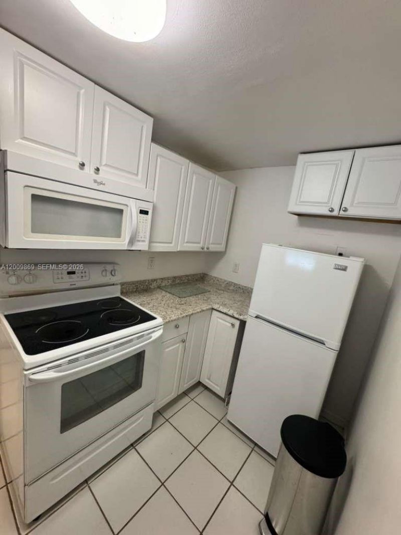 7000 NW 186th St, Unit 4-126A, Hialeah, FL 33015 Photo