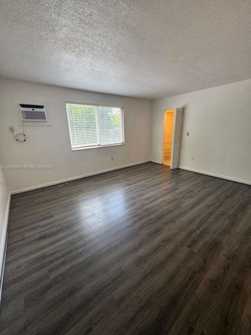 7000 NW 186th St, Unit 4-126A, Hialeah, FL 33015 Photo
