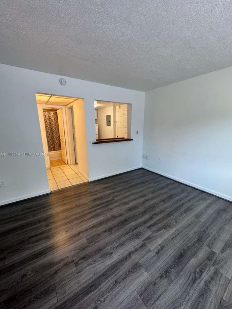 7000 NW 186th St, Unit 4-126A, Hialeah, FL 33015 Photo