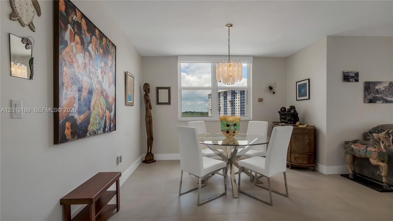 300 Bayview Dr, Unit 605, Sunny Isles Beach, FL 33160 Photo