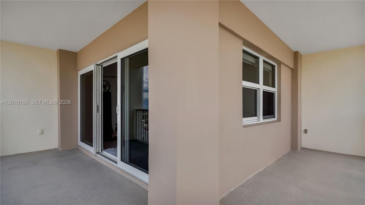 300 Bayview Dr, Unit 605, Sunny Isles Beach, FL 33160 Photo