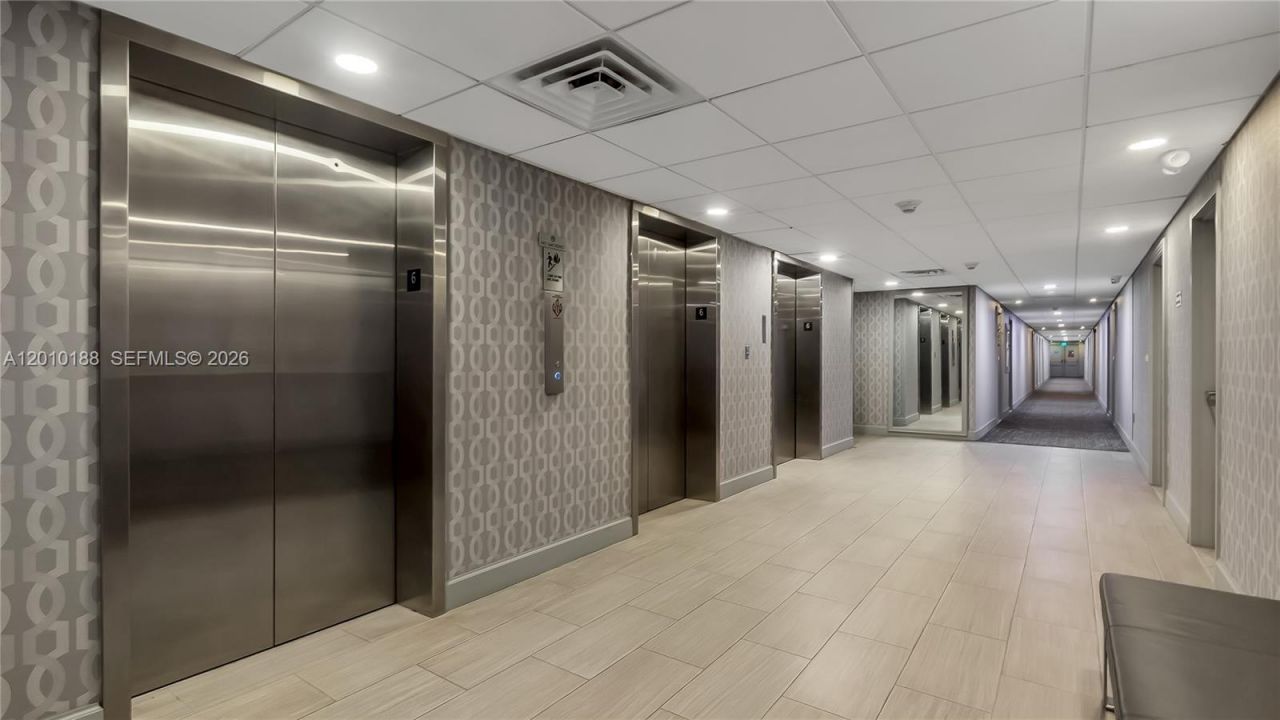 300 Bayview Dr, Unit 605, Sunny Isles Beach, FL 33160 Photo