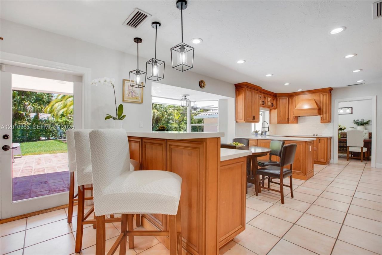 7175 SW 117th Ter, Pinecrest, FL 33156 Photo