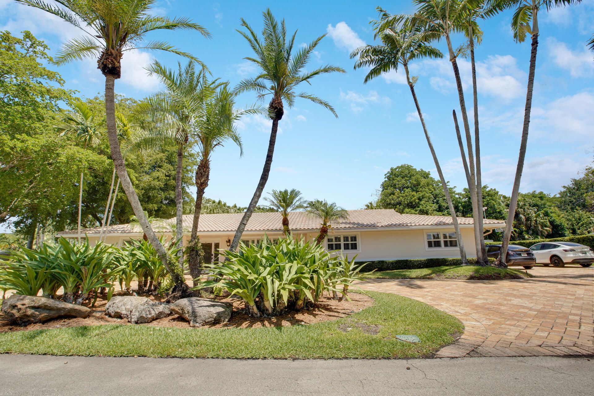7175 SW 117th Ter, Pinecrest, FL 33156 Photo