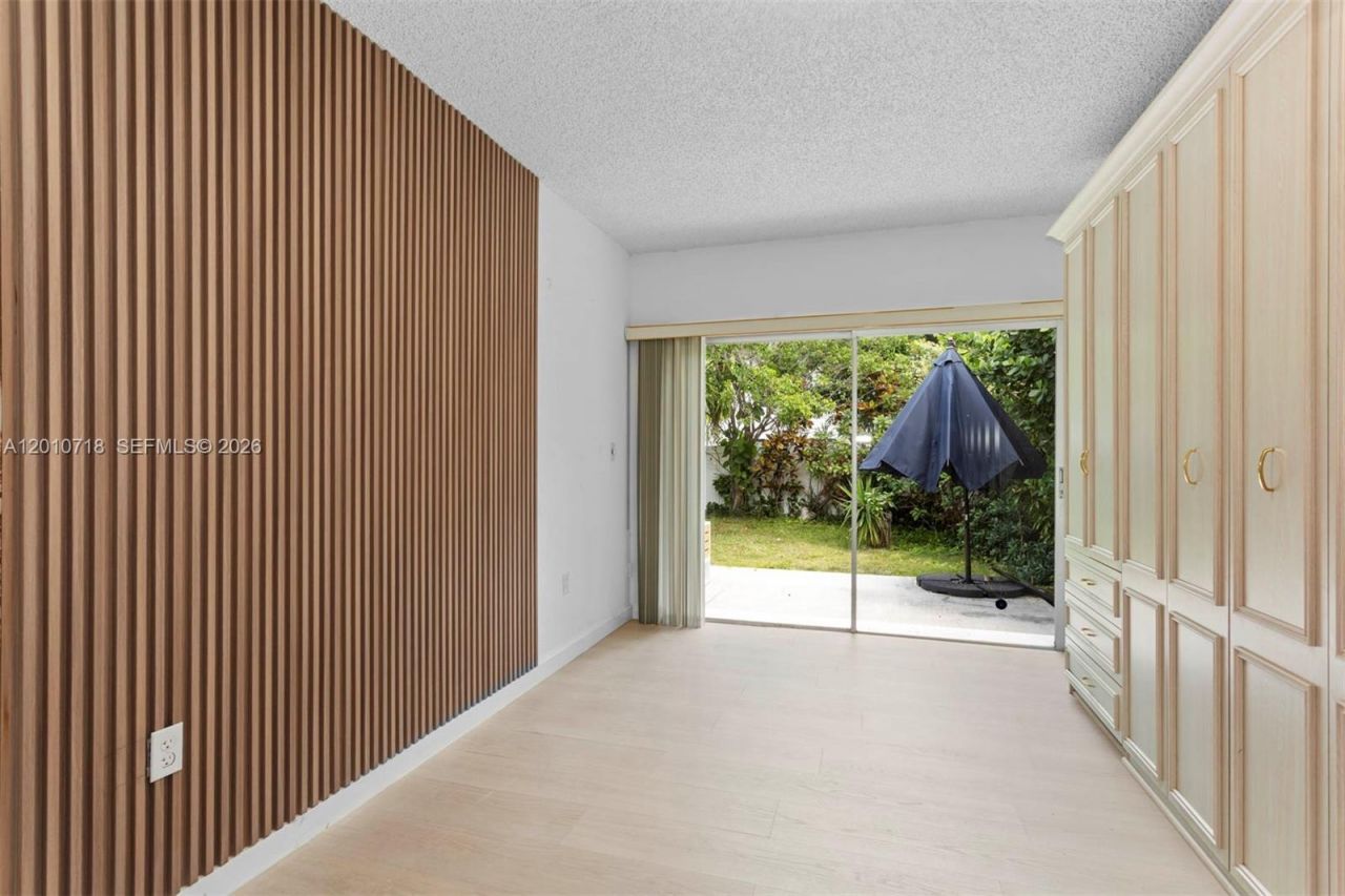 9125 Carlyle Ave , Surfside, FL 33154 Photo