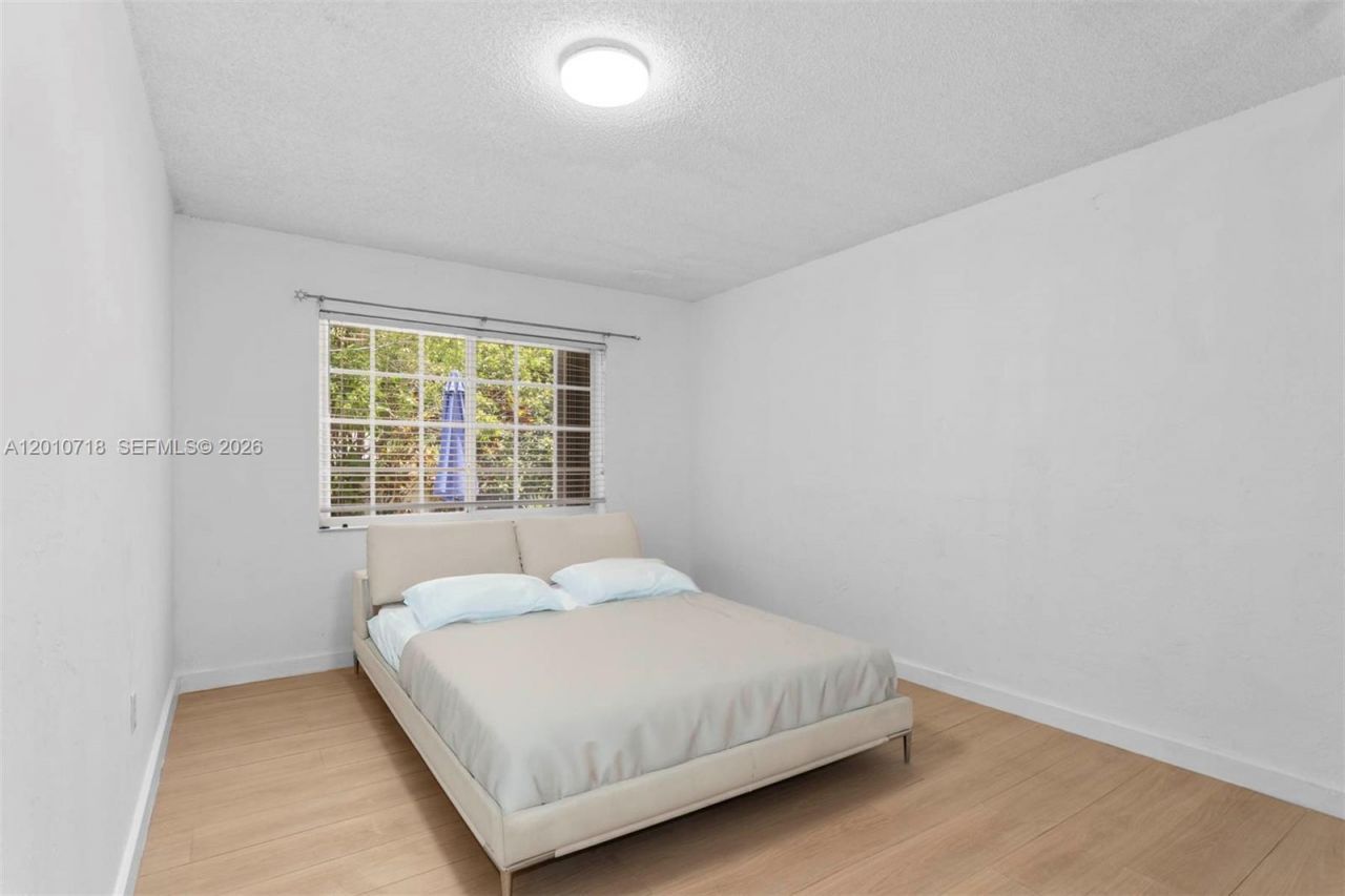 9125 Carlyle Ave , Surfside, FL 33154 Photo
