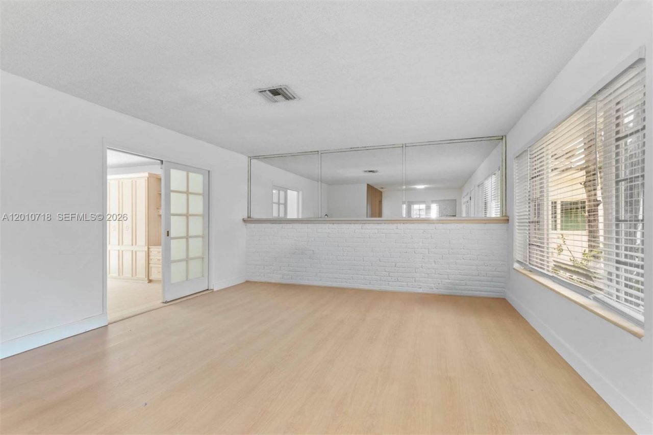 9125 Carlyle Ave , Surfside, FL 33154 Photo