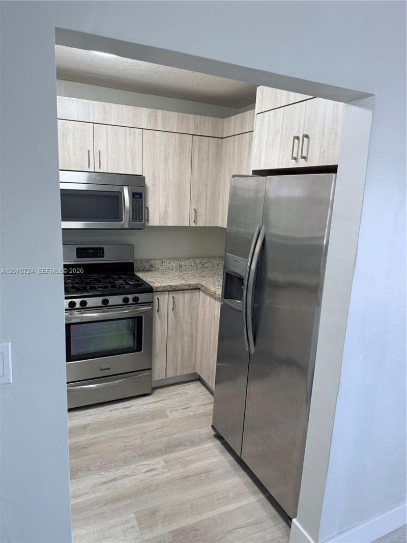 2424 SW 12th St, Unit 1, Miami, FL 33135 Photo