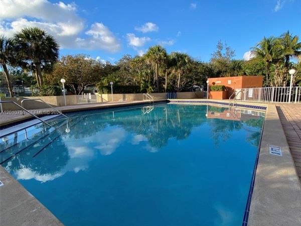 4215 N University Dr , Unit 304, Sunrise, FL 33351