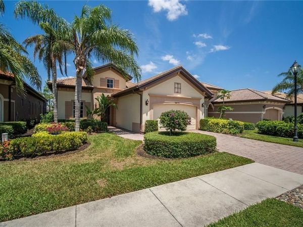 6476 Caldecott DR , NAPLES, FL 34113