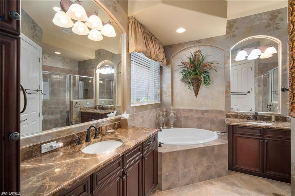 6476 Caldecott Dr, Naples, FL 34113 Photo