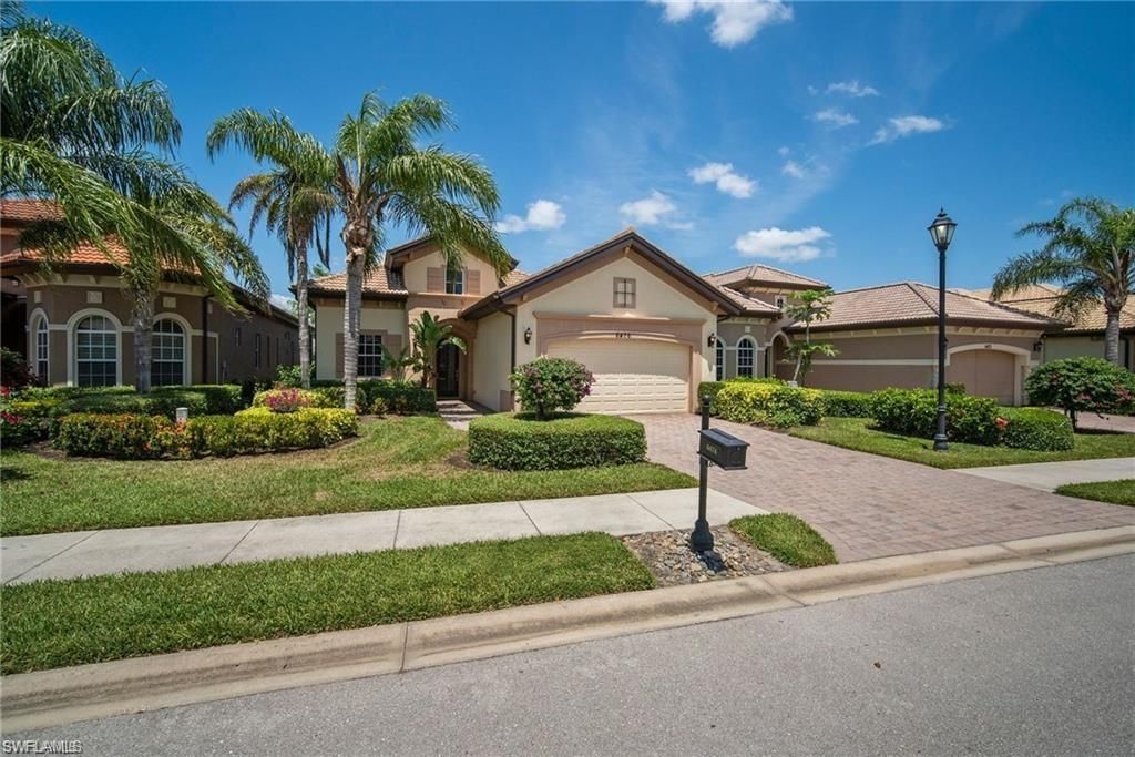 6476 Caldecott Dr, Naples, FL 34113 Photo