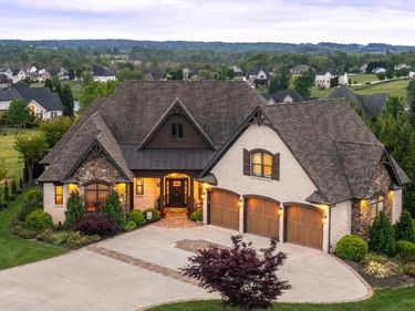 1415 Lake Manor Drive, Forest, VA 24551