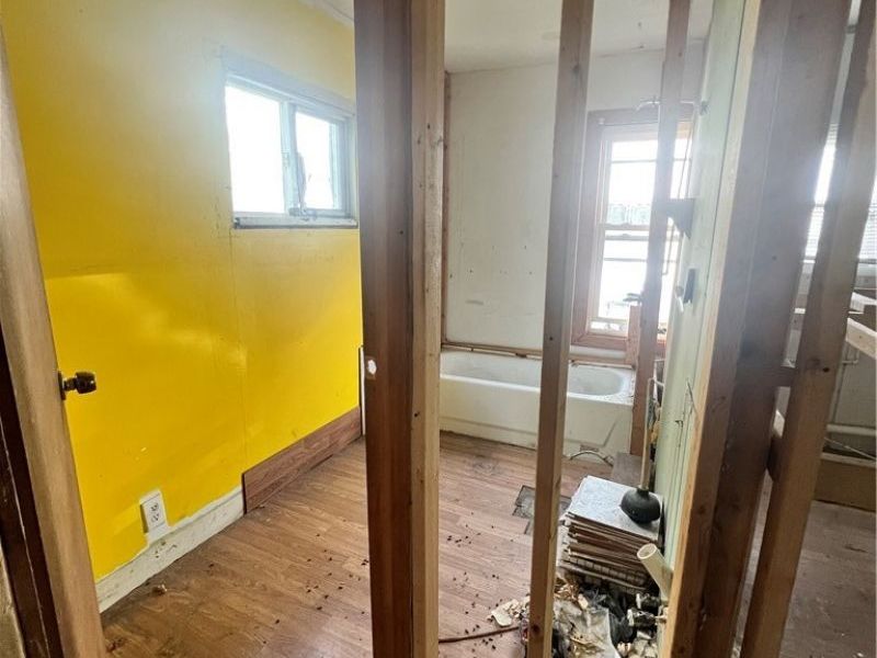 996 Burkhardt Avenue, Akron, OH 44301 Photo 7