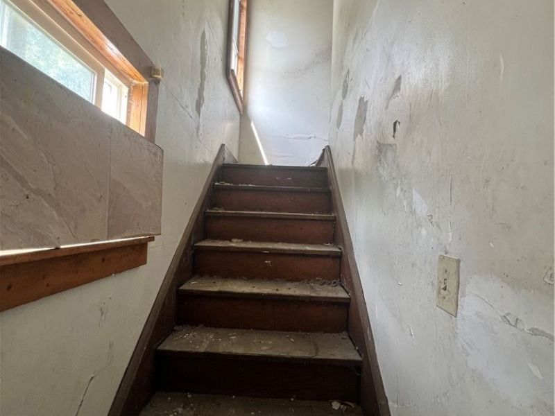 996 Burkhardt Avenue, Akron, OH 44301 Photo 8