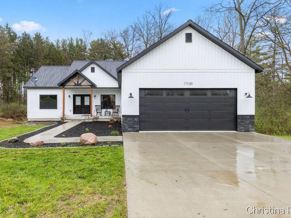 17130 Spruce Cove Trail NE, Gowen, MI 49326