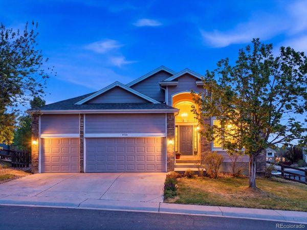 9729 Hummingbird Place , Littleton, CO 80125