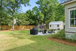 18 Riverdale Drive photo 4