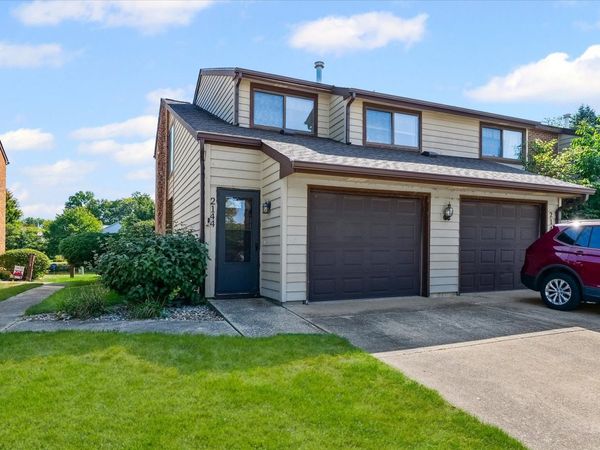 2144 Harbortown Circle, Unit 2144, Champaign, IL 61821