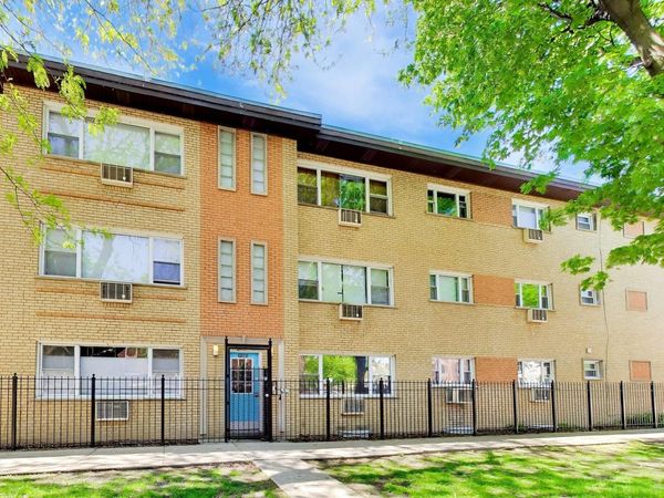 6828 N Greenview Avenue , Unit 2S, Chicago, IL 60626