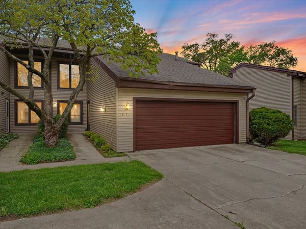 1807 Glenwood Oaks Court , Unit B, Urbana, IL 61801