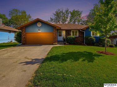 13947 Arbor Circle , Omaha, NE 68144