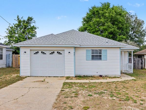 421 Apple Drive, Crestview, FL 32536