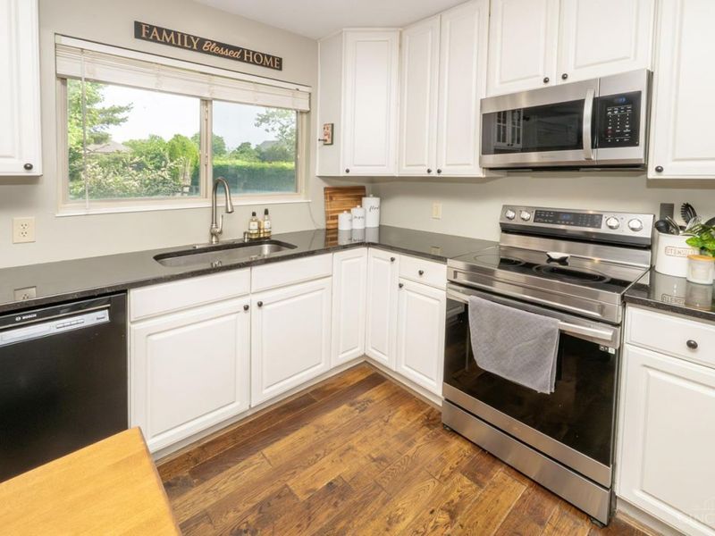 5601 Autumn Wynd Lane, Miami Twp, OH 45150 Photo 16