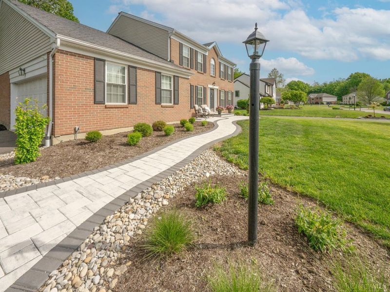 5601 Autumn Wynd Lane, Miami Twp, OH 45150 Photo 2
