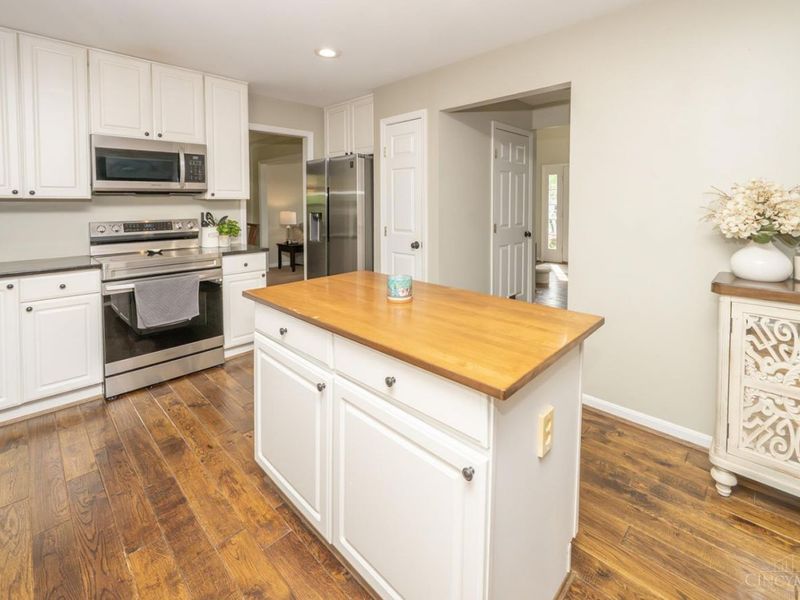 5601 Autumn Wynd Lane, Miami Twp, OH 45150 Photo 20