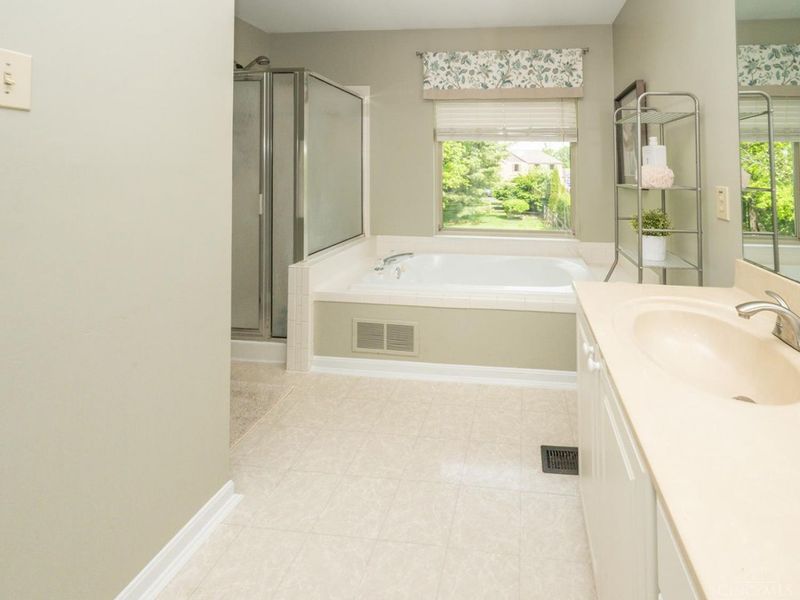 5601 Autumn Wynd Lane, Miami Twp, OH 45150 Photo 55