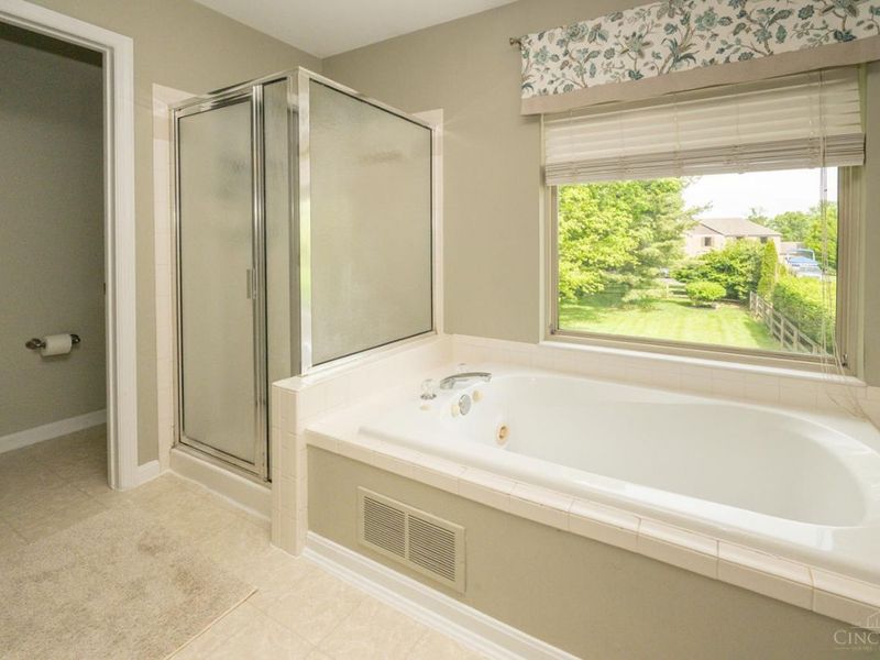 5601 Autumn Wynd Lane, Miami Twp, OH 45150 Photo 56