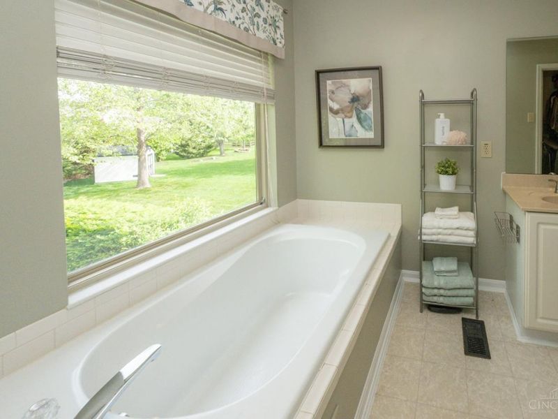 5601 Autumn Wynd Lane, Miami Twp, OH 45150 Photo 58