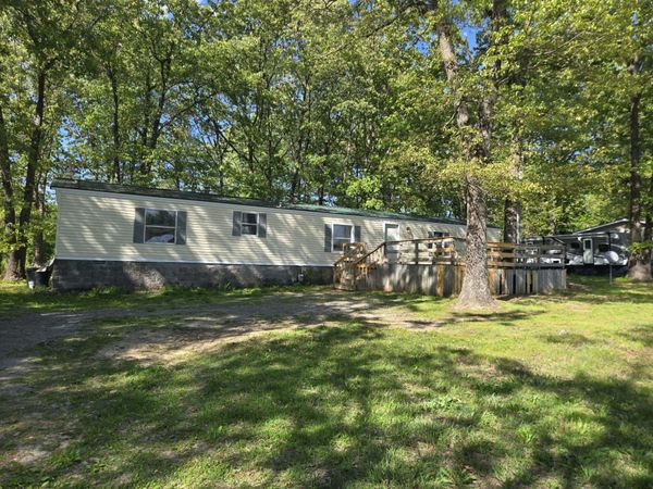 155 Breeder Rd , Portland, TN 37148