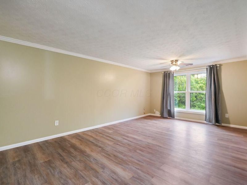 5840 Hallridge Circle, Unit C, Columbus, OH 43232 Photo 5
