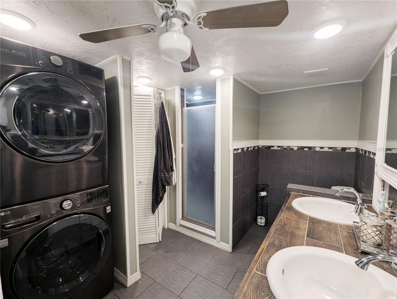 97 Risher Avenue , Inglis, FL 34449 Photo