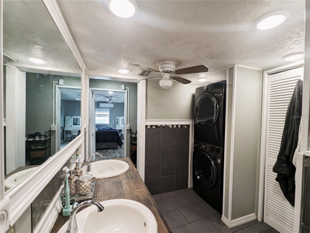 97 Risher Avenue , Inglis, FL 34449 Photo