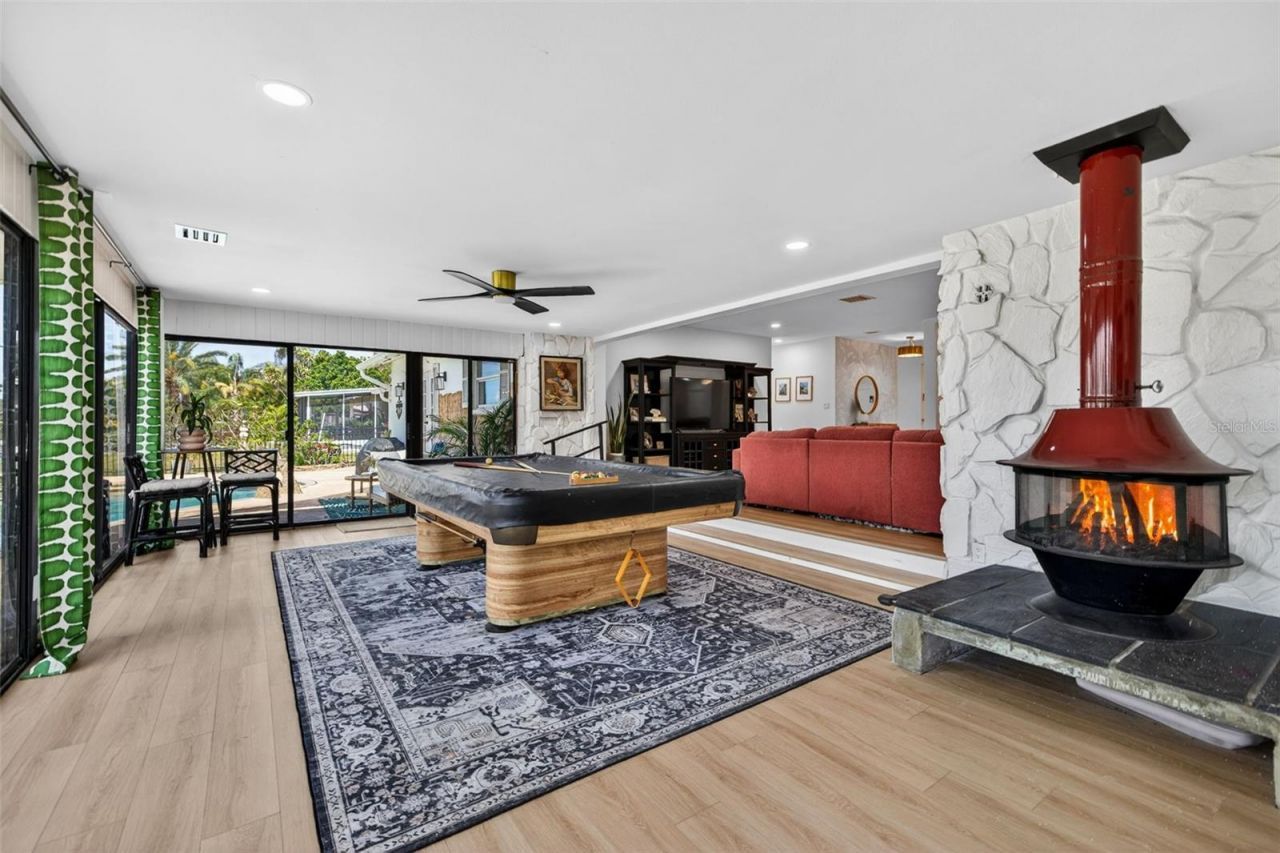 8450 Flagstone Drive, Tampa, FL 33615 Photo