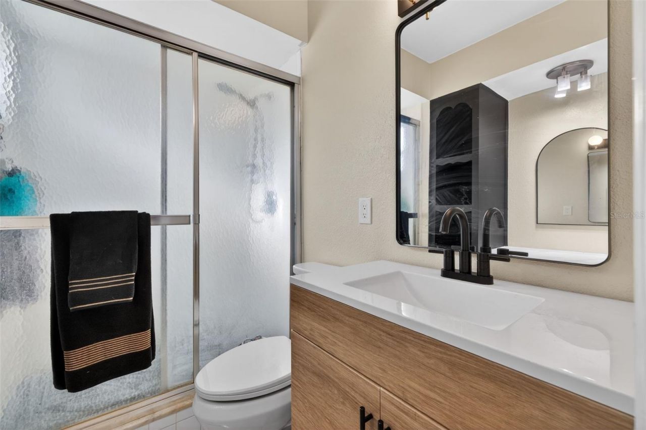 8450 Flagstone Drive, Tampa, FL 33615 Photo