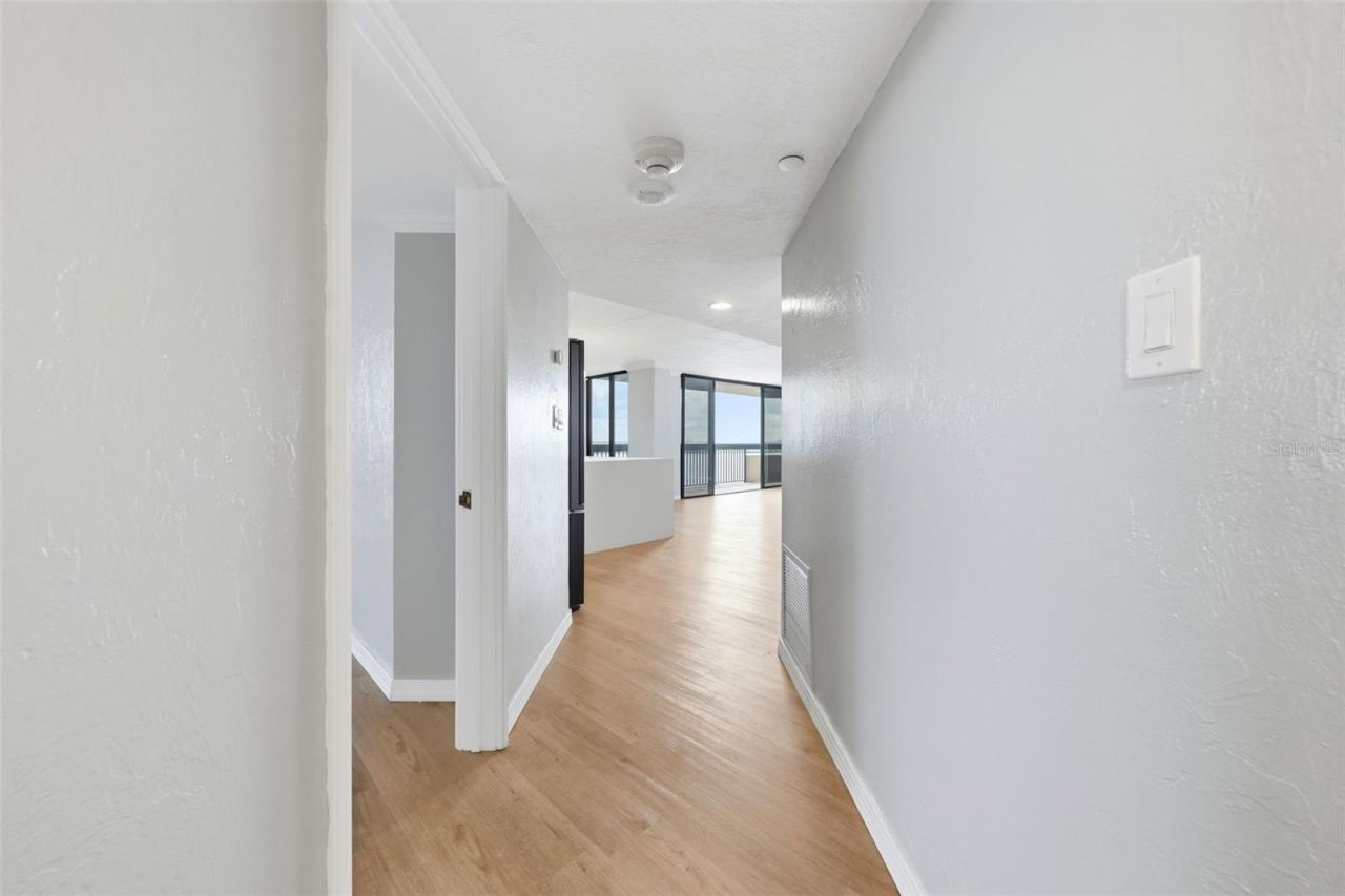 2413 Bayshore Boulevard, Unit 2001, Tampa, FL 33629 Photo